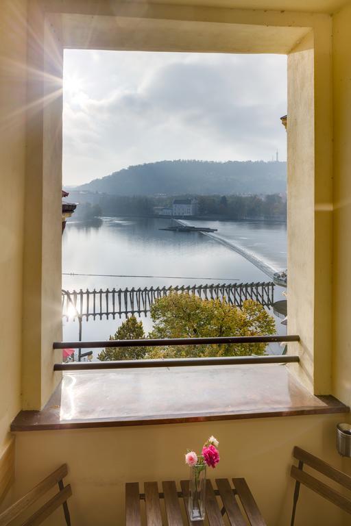 Smetanovo Nabrezi - Riverview Old Town Apartment プラハ エクステリア 写真