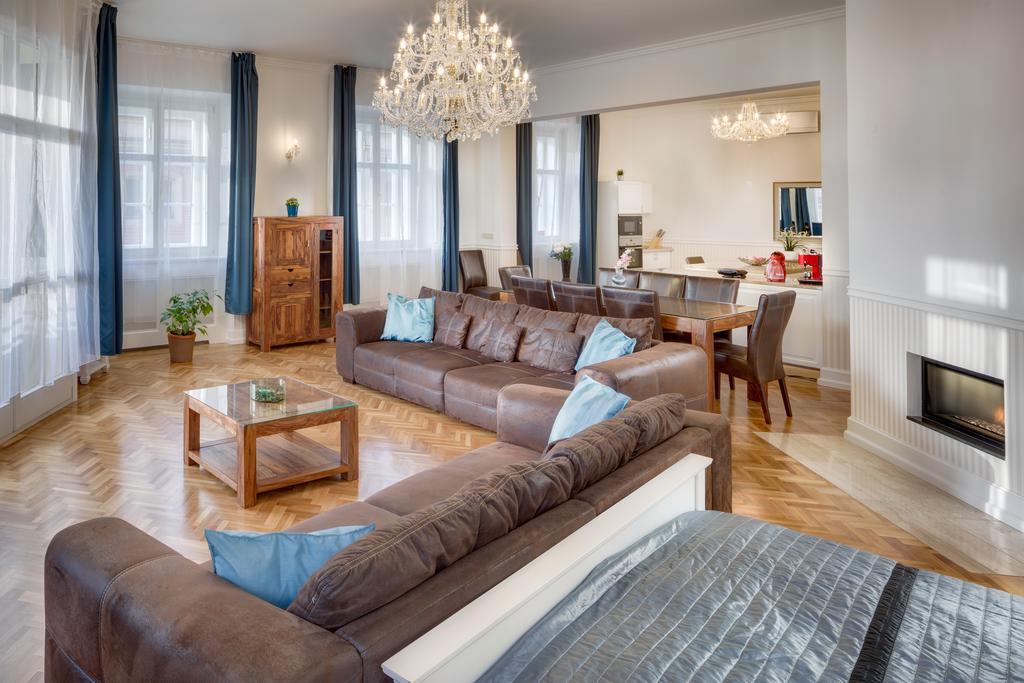 Smetanovo Nabrezi - Riverview Old Town Apartment プラハ エクステリア 写真