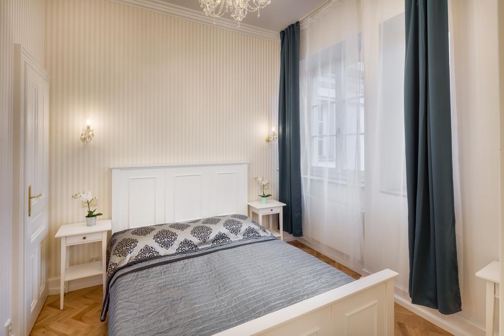 Smetanovo Nabrezi - Riverview Old Town Apartment プラハ エクステリア 写真